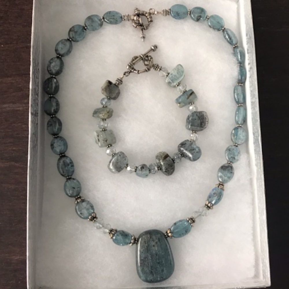 Artisan Handmade Natural Stone & Crystal Necklace and Bracelet